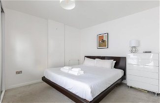 Photo 2 - Gorgeous 1BD Flat - 10 Mins From Clapham Common