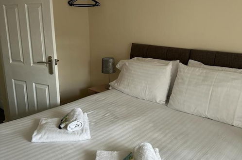 Photo 2 - Lovely 2-bed Apartment in Stroud