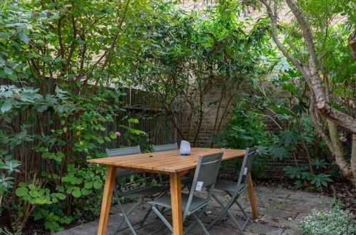 Photo 31 - Serene & Stylish 1BD Flat - Tooting Bec