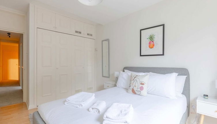 Photo 1 - Serene & Stylish 1BD Flat - Tooting Bec