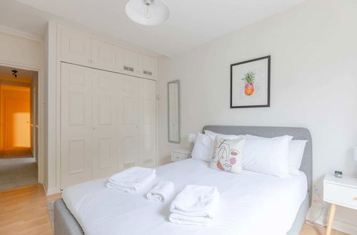 Photo 1 - Serene & Stylish 1BD Flat - Tooting Bec