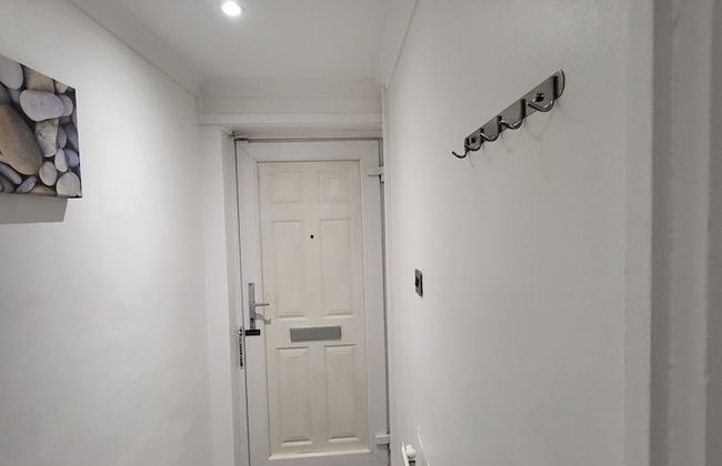 Charming 2-bed Apartment in Grays - Foto 13