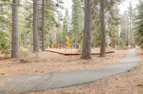 Photo 33 - Tahoe City Vacation Rental < 1 Mi to the Lake