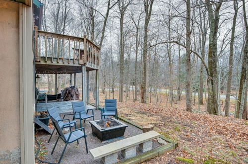 Photo 16 - Eco-friendly Poconos Cabin w/ EV Charger