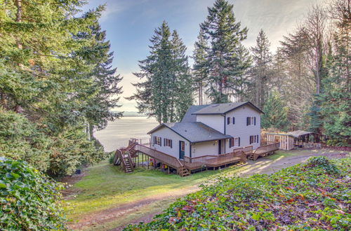 Foto 35 - Hat Island Home w/ Stunning View & Wraparound Deck