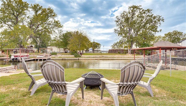 Photo 1 - Lakefront Granbury Home With Fire Pit & Grill
