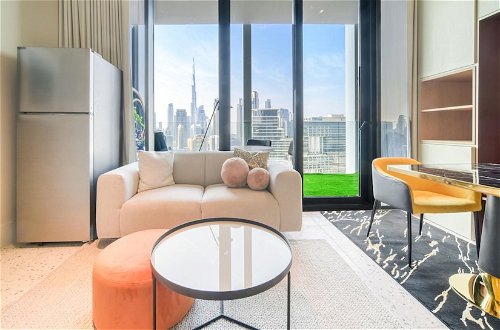 Foto 28 - Sleek Comfy Studio w Burj Khalifa View Balcony