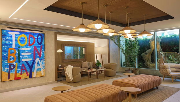 Lobby-Lounge