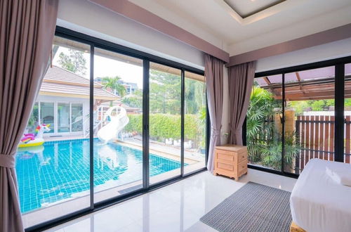 Photo 11 - Natcha Pool Villa by Warin