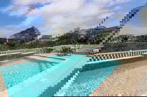 Photo 4 - Great bay Views and a Pool in Isla Del Sol
