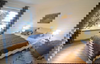 Photo 3 - Beach Whispers Modern Retreat