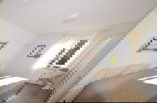 Photo 2 - Beach Whispers Modern Retreat