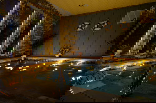 Foto 39 - Sweet Escape By Ghosal Luxury Lodging