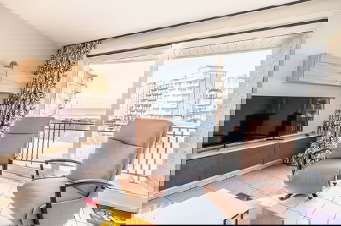 Photo 10 - Apartment in Koksijde With Sea View