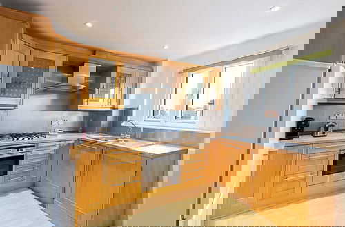 Foto 8 - Airy Urban Retreat Near Little Venice