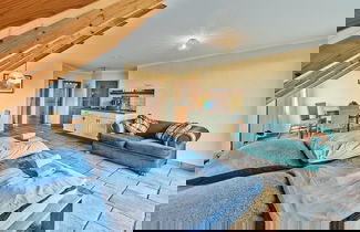 Foto 2 - Tasteful Holiday Home With Private Pool