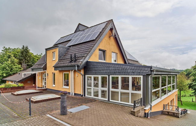 Holiday Home in Hellenthal With Sauna - Foto 33