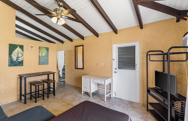 A Getaway From Your Getaway 1 Bedroom Condo by RedAwning - Photo 2