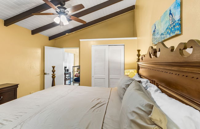 A Getaway From Your Getaway 1 Bedroom Condo by RedAwning - Photo 10