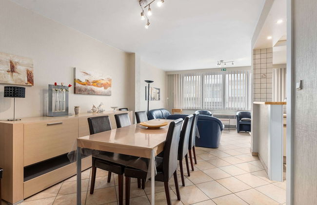 Apartment by Seafront and Casino - Foto 13