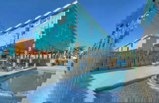 Foto 1 - Boards N Bikinis by Avantstay Private Pool!