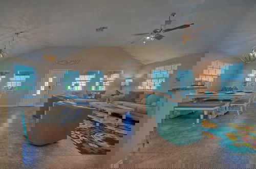Foto 51 - Boards N Bikinis by Avantstay Private Pool!