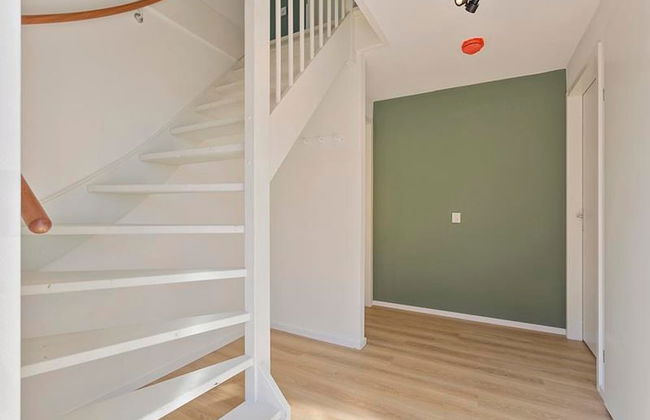 Beautiful Holiday Home in Scherpenisse With Charming Terrace - Foto 2