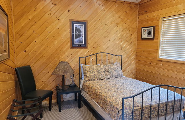 The Lodge - Photo 7