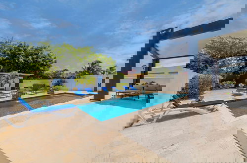 Foto 44 - Modern Spacious 4br3ba w Pool Close to Beach