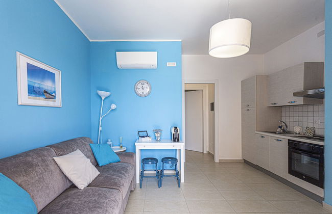 SMALL LUXURY APARTMENT WITH POOL - Foto 11
