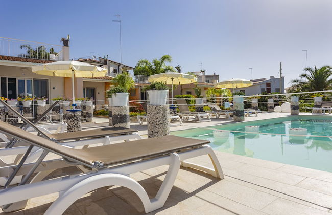 SMALL LUXURY APARTMENT WITH POOL - Foto 48