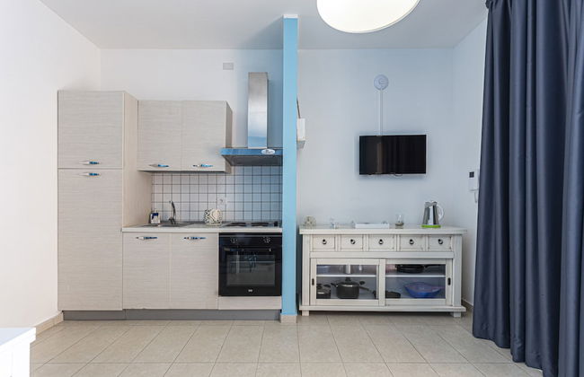 SMALL LUXURY APARTMENT WITH POOL - Foto 10