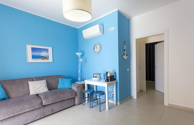 SMALL LUXURY APARTMENT WITH POOL - Foto 12