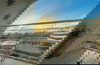 Foto 1 - City View New Kingston Apartment w/ Pool