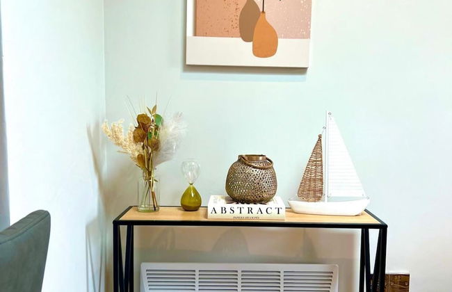 Brand New Coastal Breeze -family Friendly- Parking - Photo 17