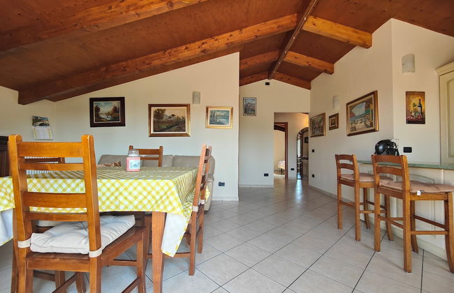 Ampio Trilocale Con Terrazzo - Foto 11