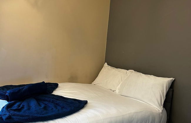 4 Bedroom Refurbished Workers Haven - Foto 2