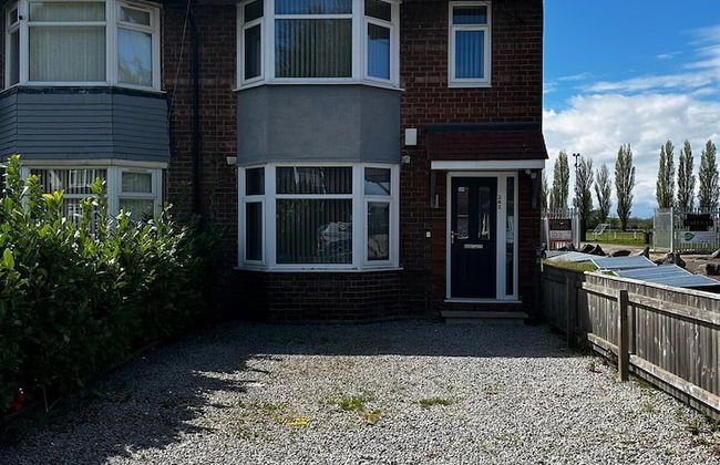 4 Bedroom Refurbished Workers Haven - Foto 24