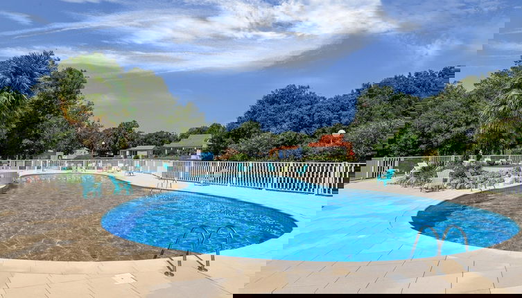Foto 1 - Gite in a Holiday Park With Swimming Pool