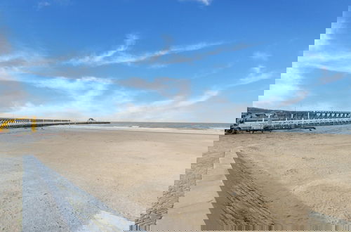 Foto 14 - Attractive Apartment With Dunes View