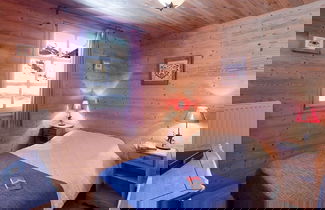 Foto 3 - Chalet in Alpe D'huez With Sauna & Hot Tub