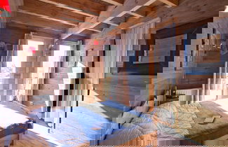 Foto 2 - Chalet in Alpe D'huez With Sauna & Hot Tub
