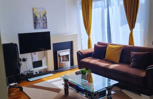 Double Bedroom in London - Photo 5