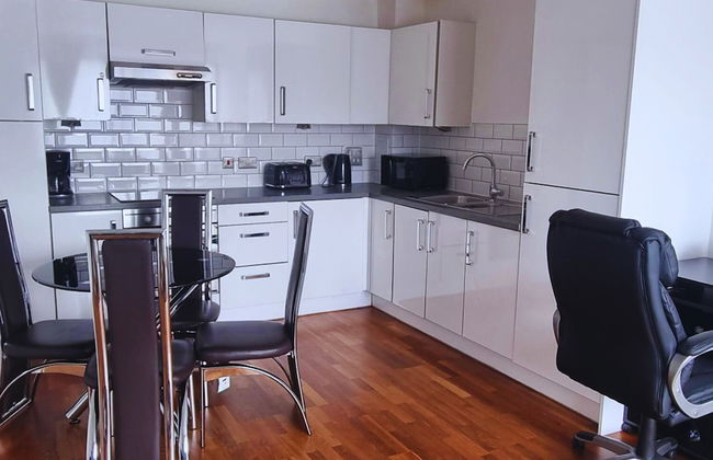 Double Bedroom in London - Photo 3