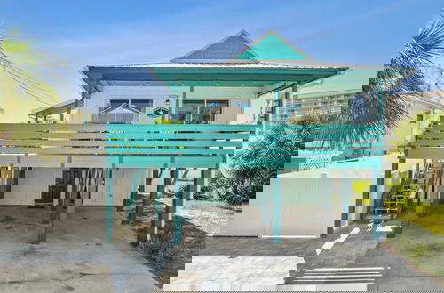 Foto 2 - Aqua Horizon by Avantstay Pool, Near the Beach
