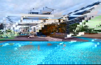 Foto 1 - Island Villa Sani Sea View