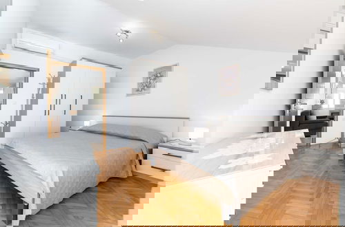Photo 1 - Green Hills Apartment