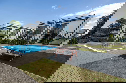 Photo 15 - Paraiso Apartment With Pool by Renters