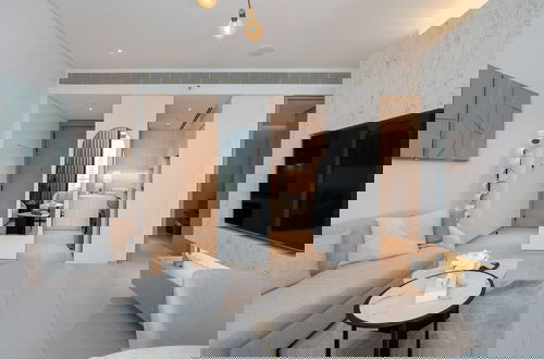 Foto 10 - Chic Minimalist 1BR in Address JBR
