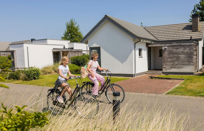Detached Single Story Holiday Home Near the Sea - Foto 37